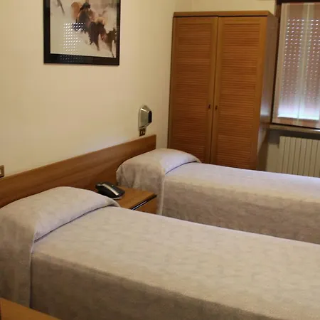 Hotel O'scugnizzo 2 3*