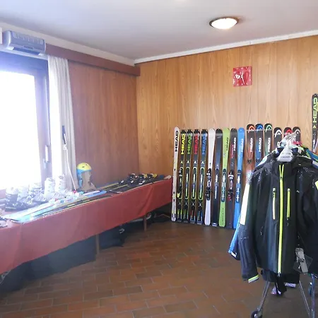 ホテル O'scugnizzo 2