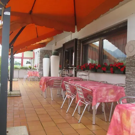O'scugnizzo 2 Hotel
