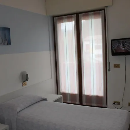 Hotel O'scugnizzo 2