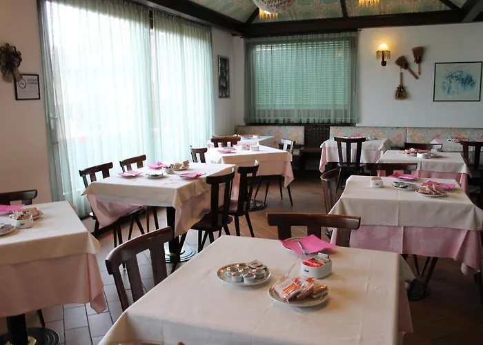 Hotel O'scugnizzo 2 3*