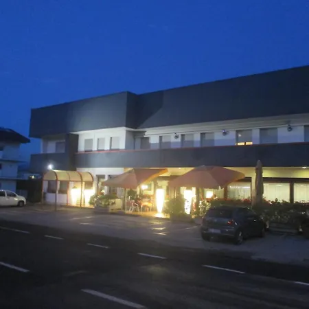 O'scugnizzo 2 3* Belluno