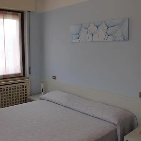 Hotel O'scugnizzo 2 3*