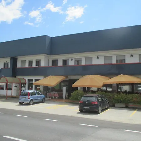 O'scugnizzo 2 3* Belluno