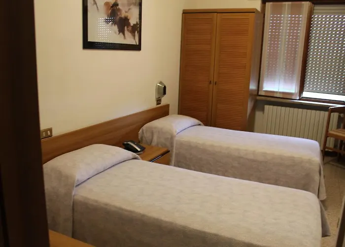 Hotel O'scugnizzo 2 3*