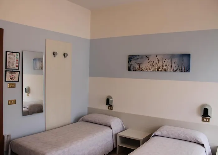 Otel O'scugnizzo 2 3*