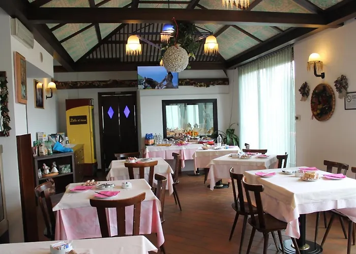 Otel O'scugnizzo 2 3*